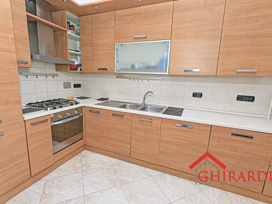 Immagine 16 di Trilocale in affitto  in VIA CHIARAVAGNA 9 a Genova