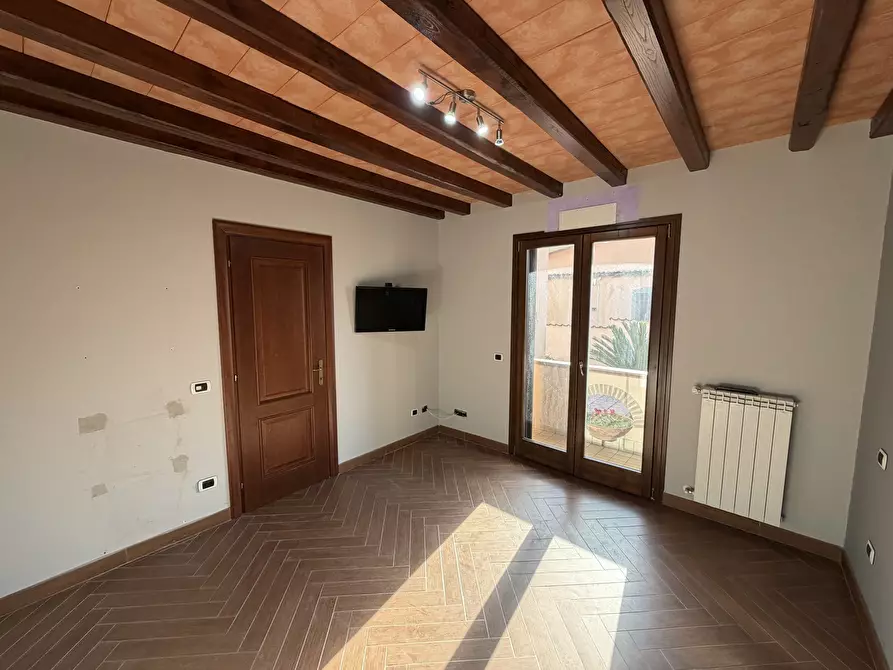 Immagine 33 di Villa in vendita  in Via Dora Baltea a Ardea