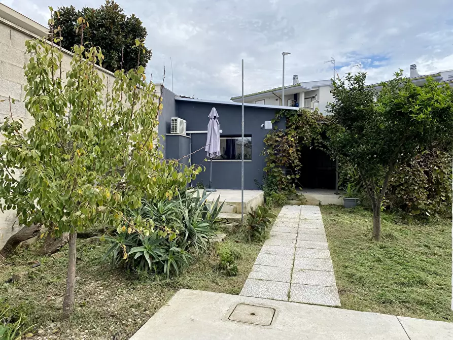 Immagine 48 di Villa in vendita  in Via delle Ninfe 25 a Anzio