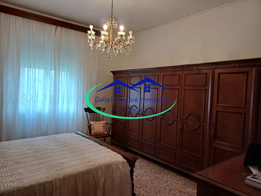 Immagine 18 di Casa bifamiliare in vendita  a Livorno