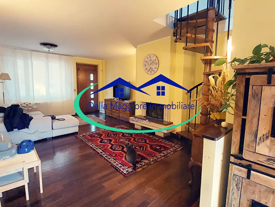 Immagine 5 di Villetta a schiera in vendita  a Livorno