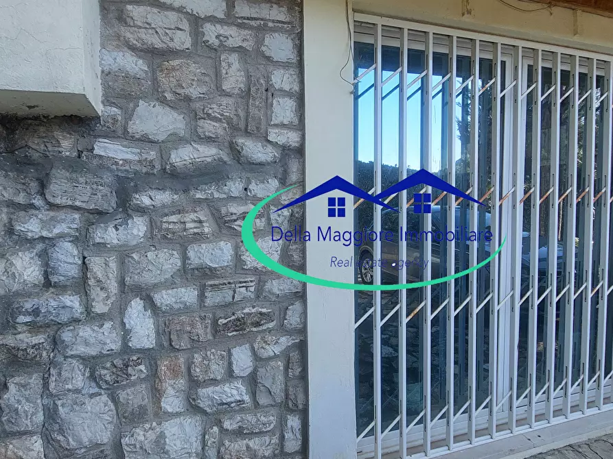 Immagine 30 di Villa in vendita  in via di montenero a Livorno