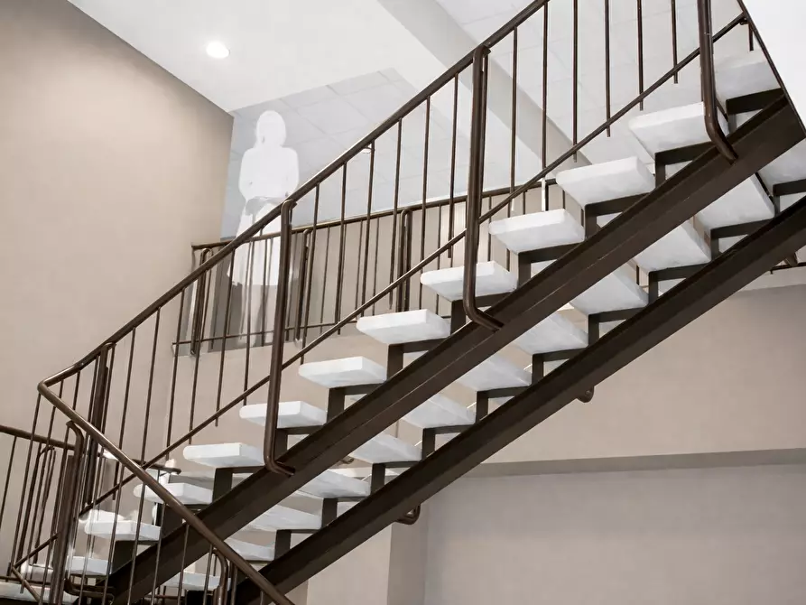 Immagine 7 di Attività artigianale in affitto  a Parma