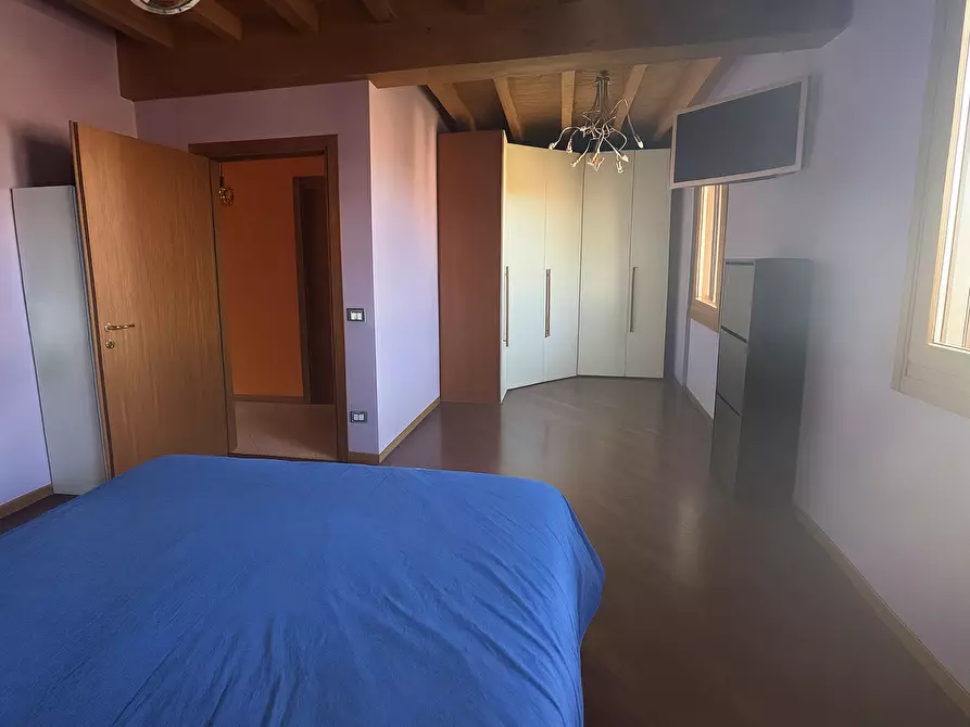 Immagine 4 di Trilocale in vendita  a Langhirano