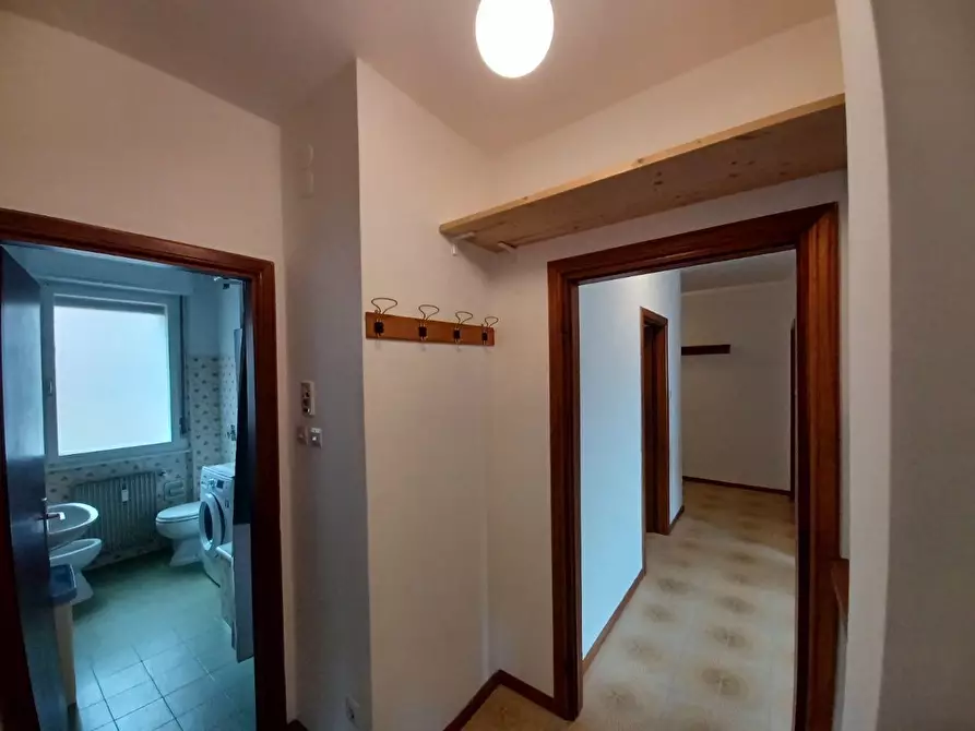 Immagine 21 di Quadrilocale in affitto  a Trento