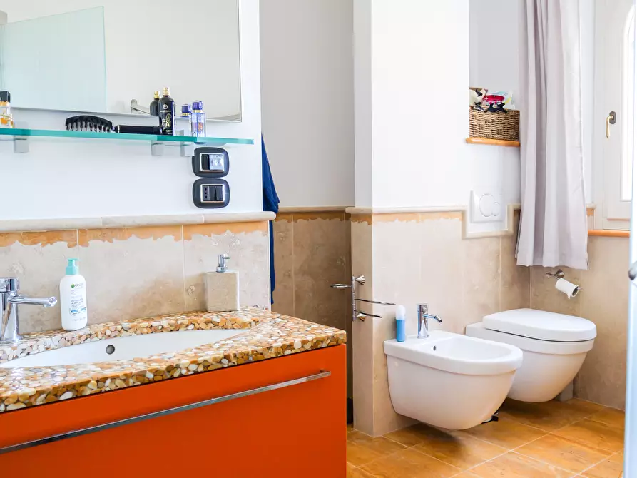 Immagine 32 di Villa in vendita  in Via Passarini a Recanati