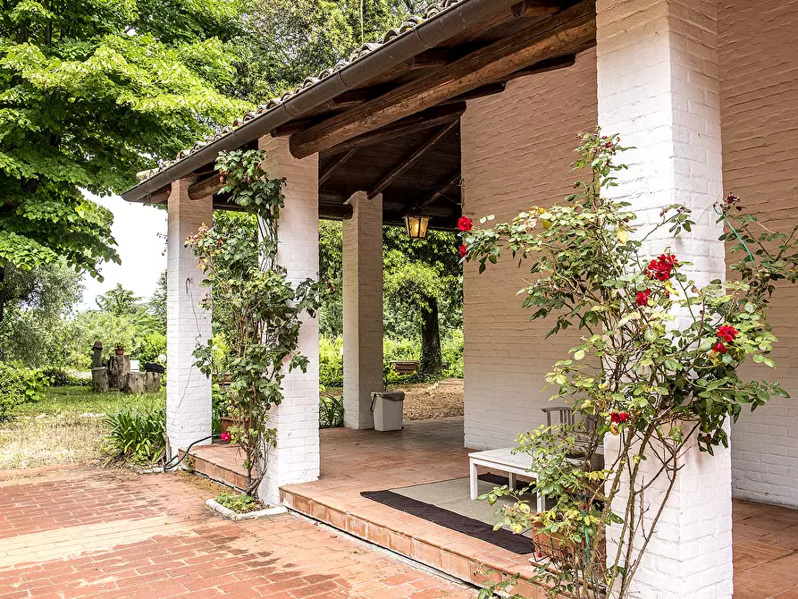 Immagine 54 di Rustico / casale in vendita  in OFFAGNA a Offagna