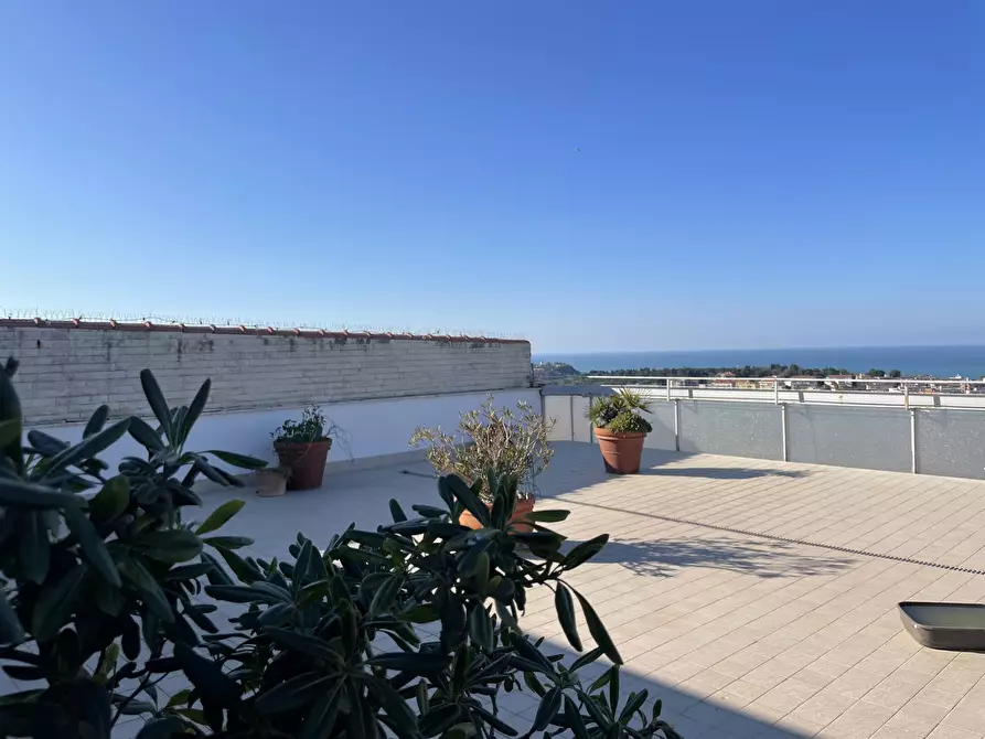 Immagine 13 di Attico in vendita  in Via Angelini a Ancona