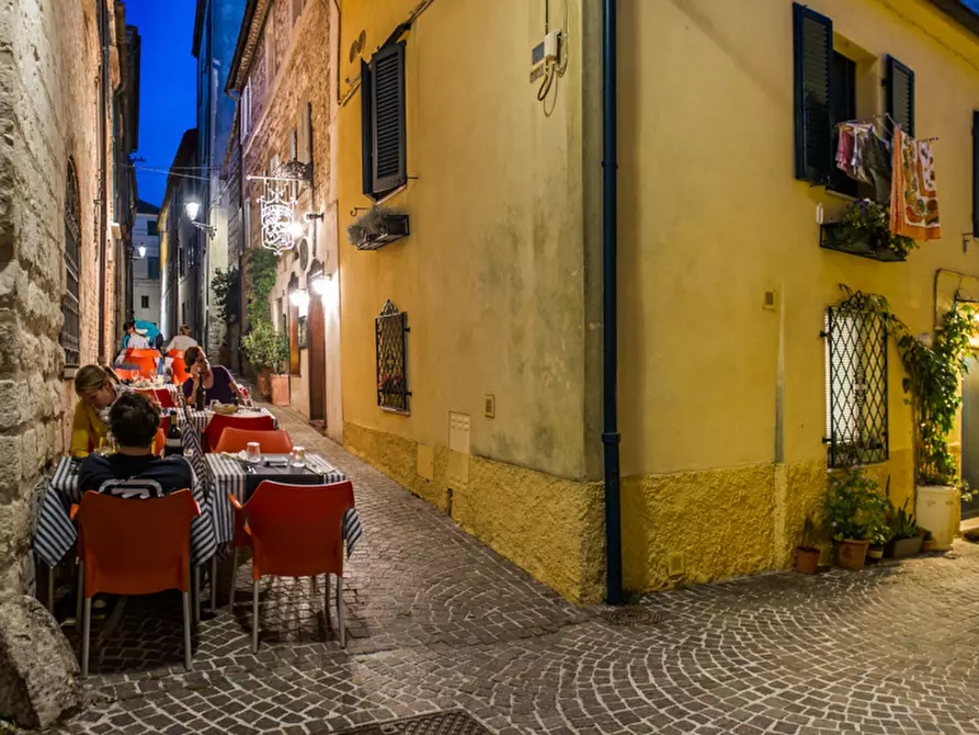 Immagine 17 di Bar / Ristorante in vendita  in Via Enrico Cialdini a Sirolo