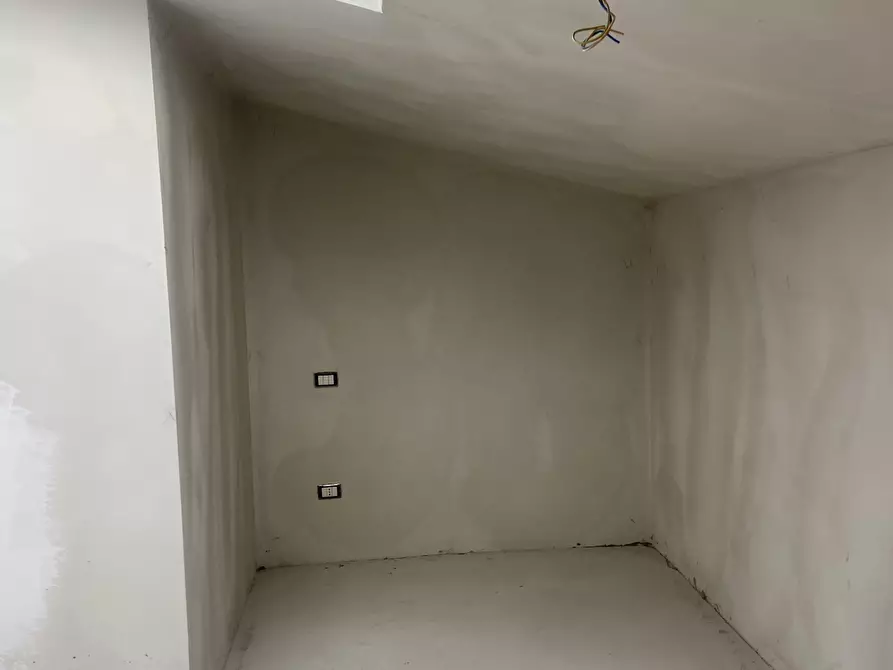 Immagine 9 di Attico in vendita  in via aldo moro a Osimo