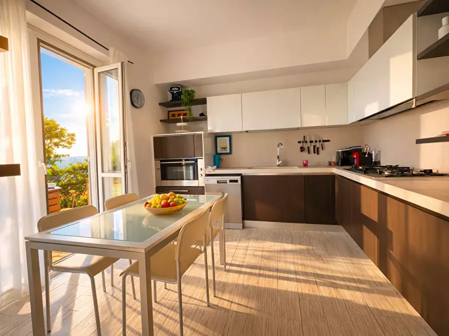 Immagine 9 di Villa in vendita  in Via Ischia a Numana
