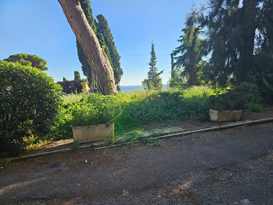 Immagine 28 di Trilocale in vendita  in corso Marconi 298 a San Remo