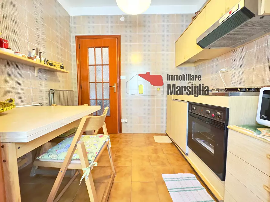 Immagine 8 di Monolocale in vendita  in Strada Solaro 121 a San Remo