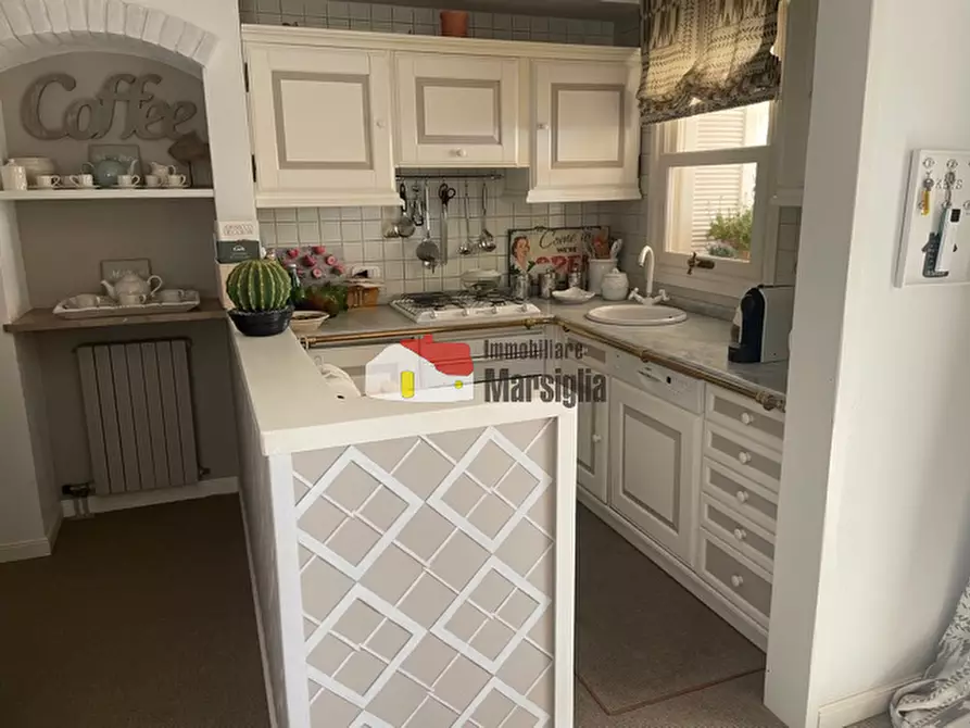 Immagine 17 di Pentalocale in vendita  in Via Nuvoloni 73 a San Remo