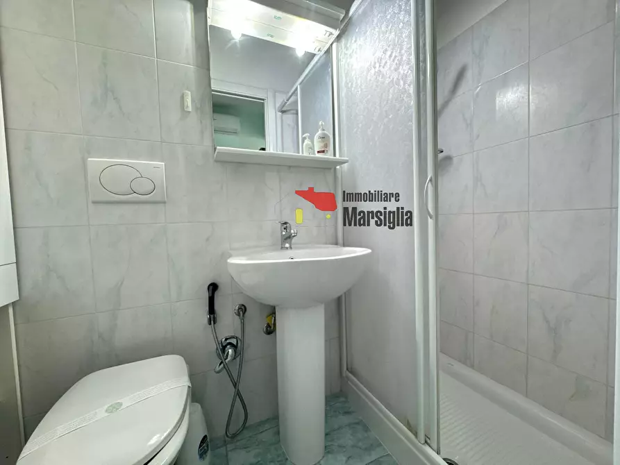 Immagine 12 di Monolocale in vendita  in Corso Guglielmo Marconi 438 a San Remo