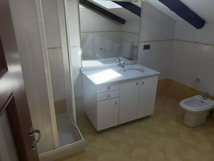 Immagine 8 di Bilocale in vendita  in Via Moretta 29 a Torino