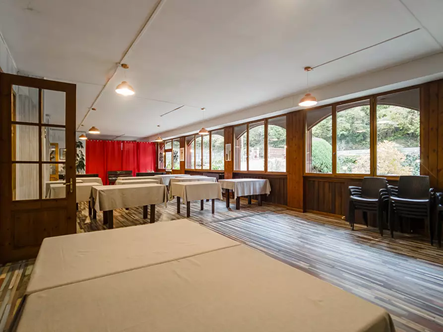 Immagine 4 di Bar / Ristorante in vendita  in Via Losa a Pessinetto