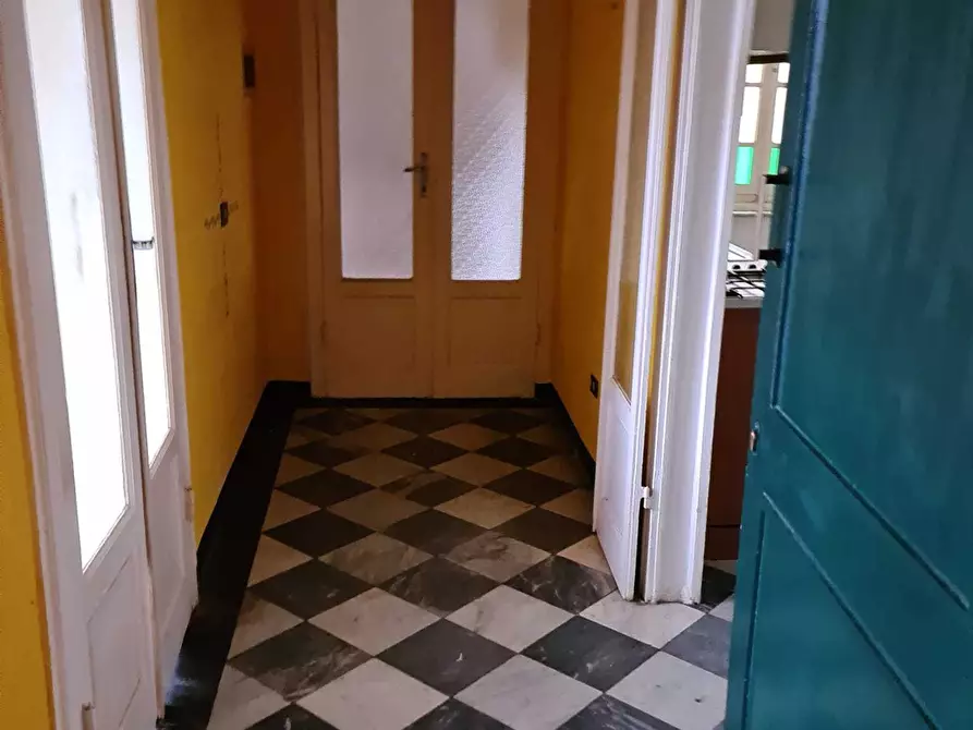 Immagine 14 di Appartamento in vendita  a Livorno