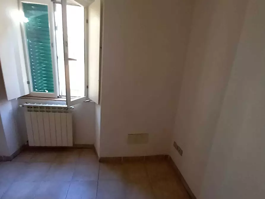 Immagine 8 di Appartamento in vendita  a Livorno