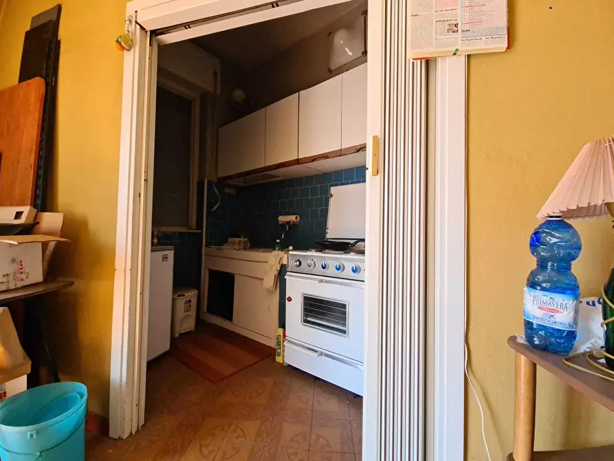 Immagine 10 di Trilocale in vendita  a Livorno