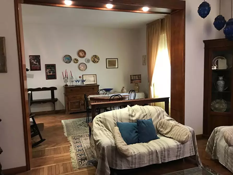 Immagine 4 di Appartamento in vendita  a Livorno