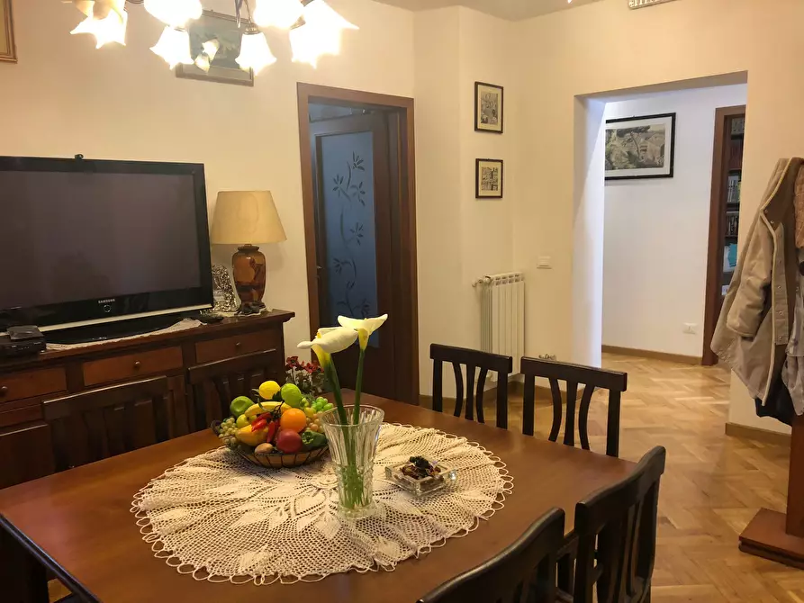 Immagine 38 di Pentalocale in vendita  a Livorno