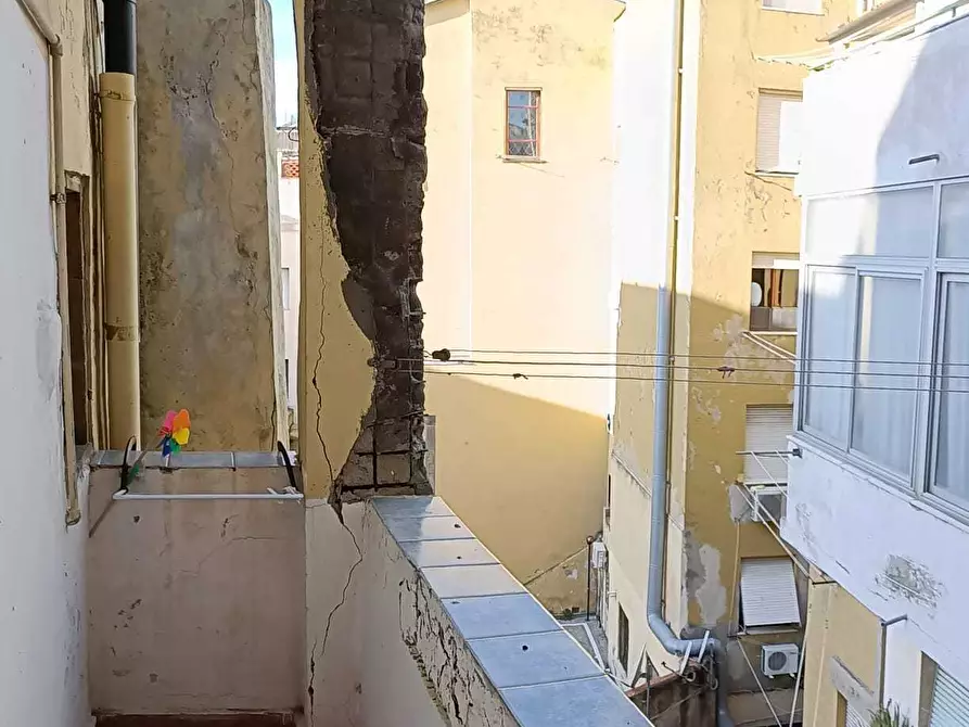 Immagine 5 di Appartamento in vendita  a Livorno