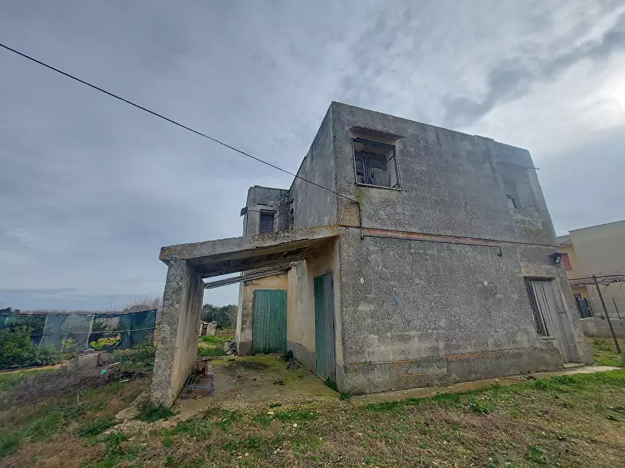 Immagine 2 di Rustico / casale in vendita  in Strada per Baccatani 26 a Brindisi