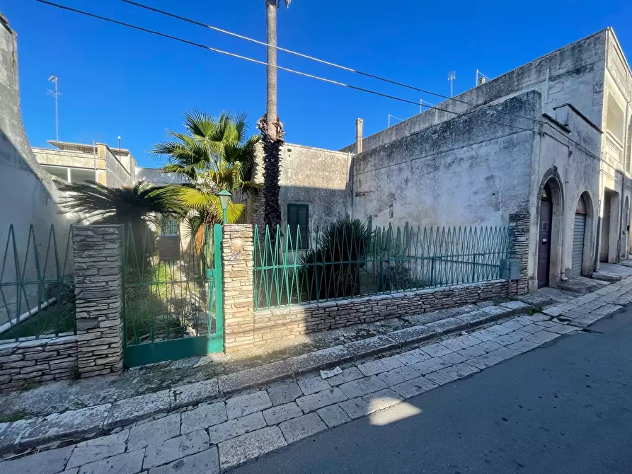 Immagine 21 di Villa in vendita  in Via Costantini 78 a Calimera