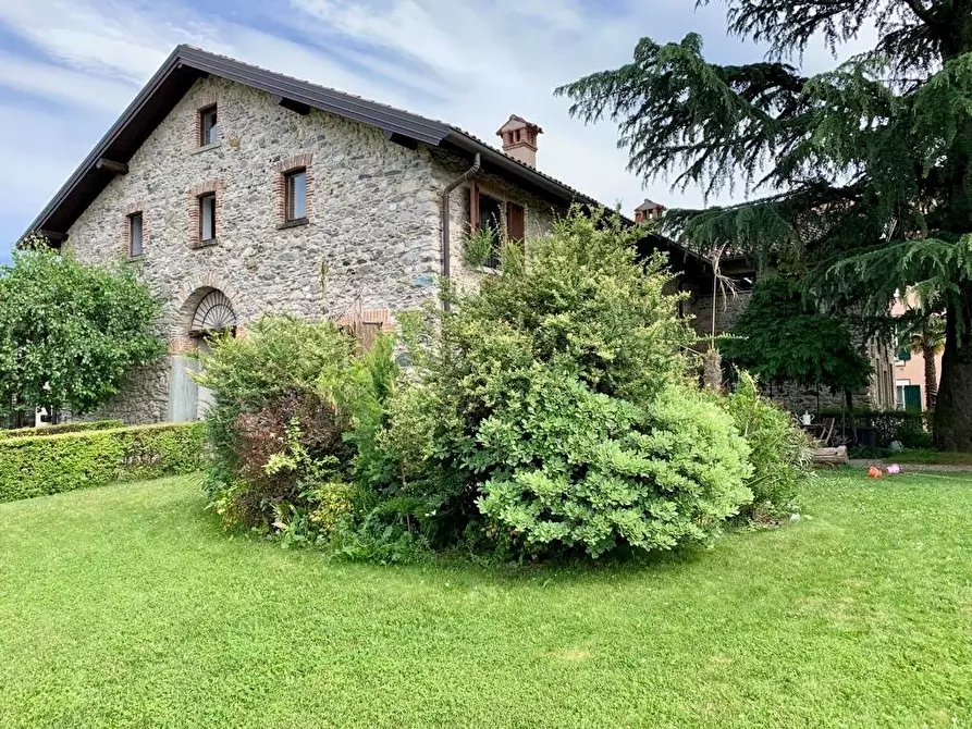 Immagine 2 di Terratetto in vendita  in Via Umberto I 16 a Orsenigo