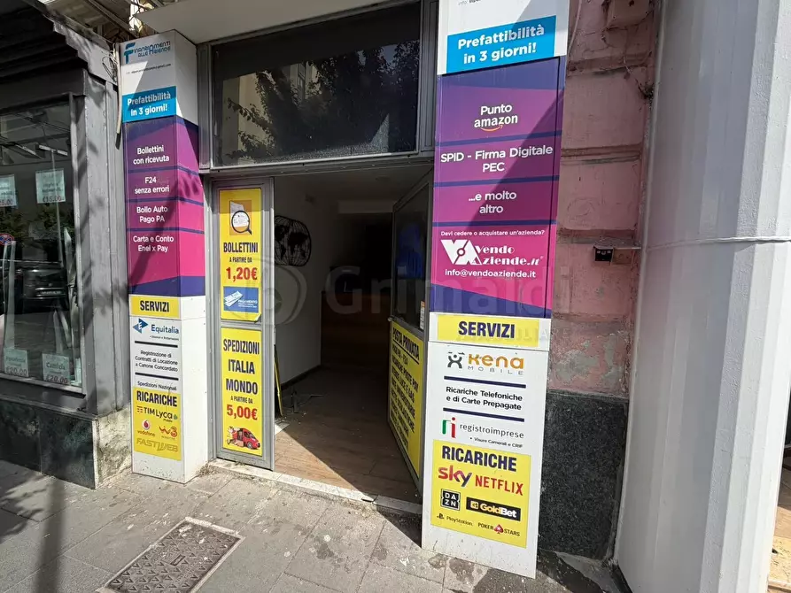 Immagine 1 di Locale commerciale in affitto  a Giugliano In Campania