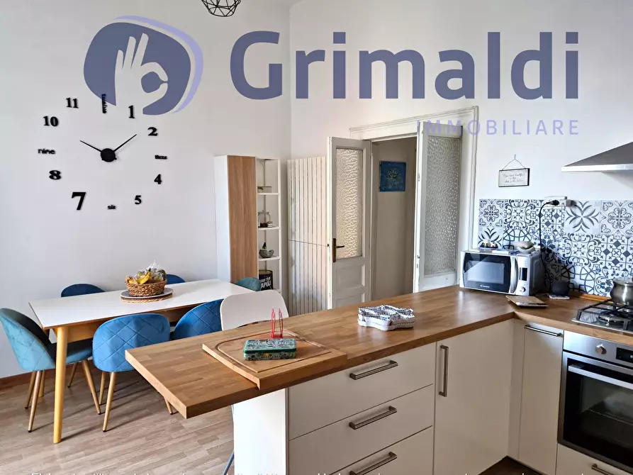 Immagine 5 di Bilocale in affitto  in Via Vincenzo Gemito 27 a Napoli