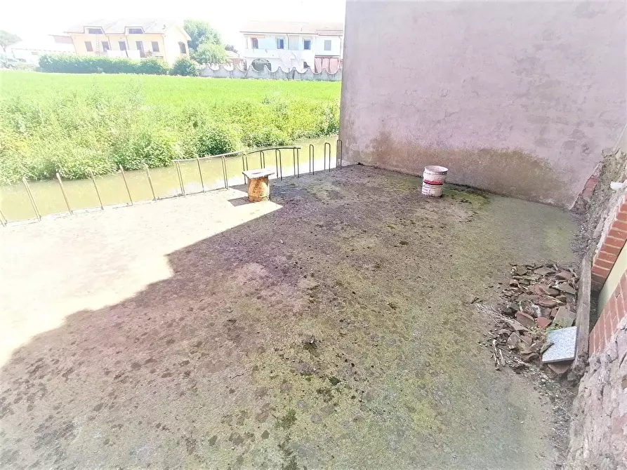 Immagine 10 di Rustico / casale in vendita  in via adua 10 a Pezzana