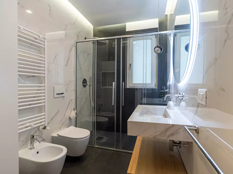 Immagine 20 di Bilocale in vendita  in Via Oronzo de Donno 5 a Lecce