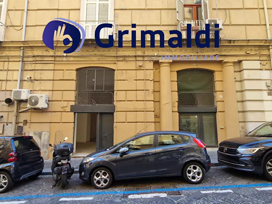 Immagine 1 di Locale commerciale in vendita  in Via Giuseppe Martucci 79 a Napoli