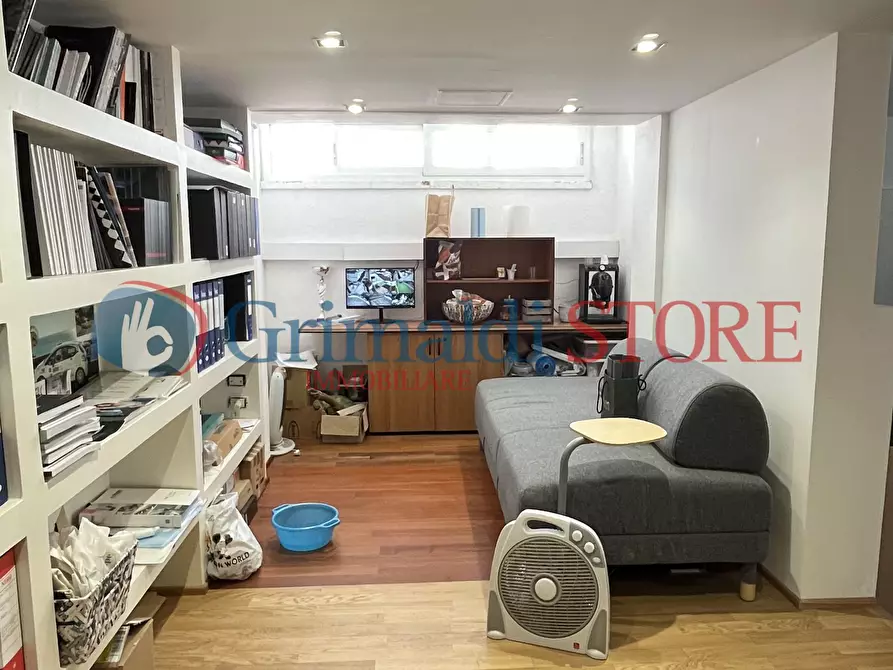 Immagine 37 di Magazzino in vendita  in Viale Giovanni Paolo II 71 a Lecce