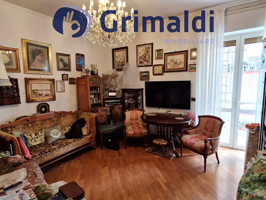 Immagine 4 di Trilocale in vendita  in Salita Cacciottoli 53 a Napoli
