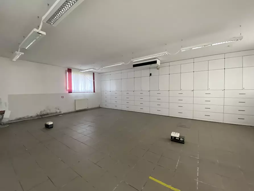 Immagine 3 di Ufficio in vendita  in Via Giuseppe Mazzini 19 a Villa Guardia