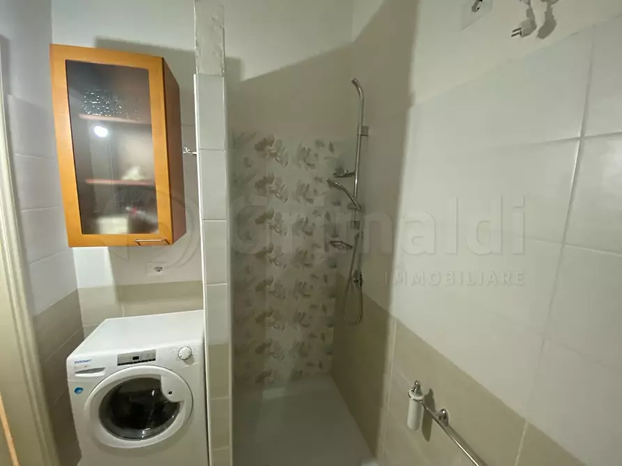 Immagine 8 di Bilocale in vendita  a Giugliano In Campania