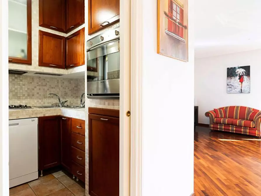 Immagine 42 di Quadrilocale in vendita  in Via Salvatore Matarrese 10 a Bari