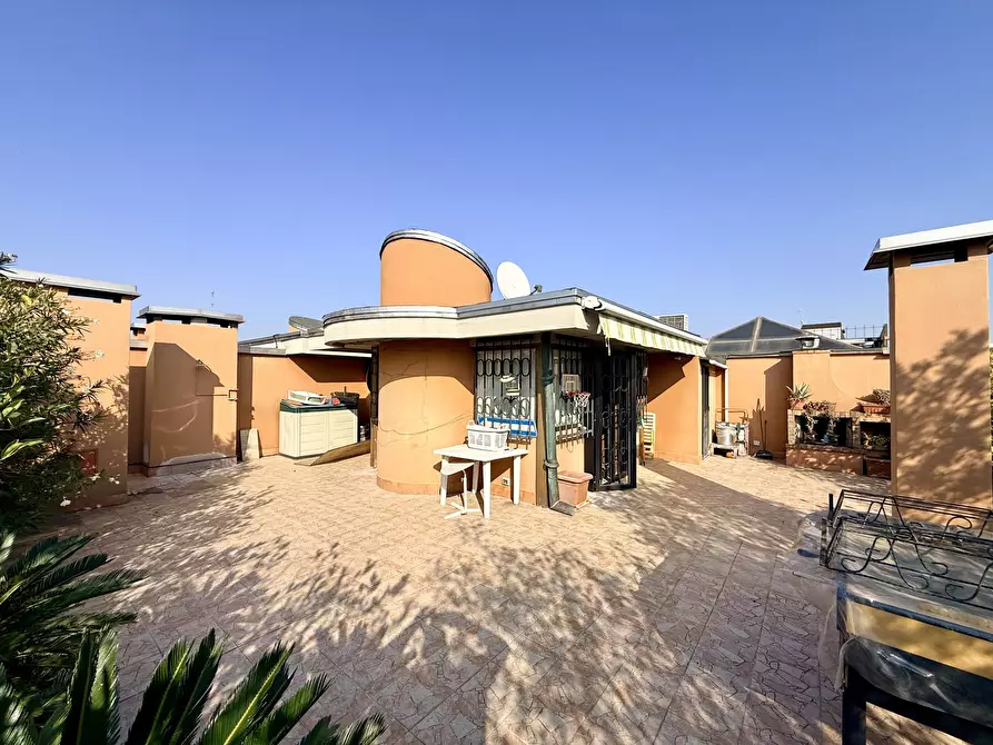 Immagine 18 di Attico in vendita  in Via Carnia 20 a Milano