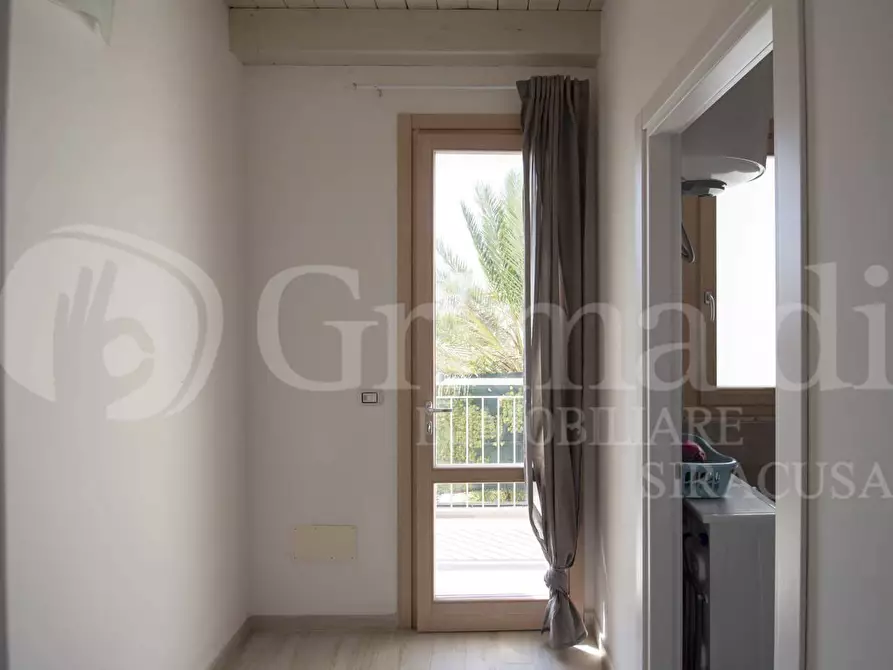 Immagine 2 di Villa in vendita  in Viale Eolie 8 a Noto
