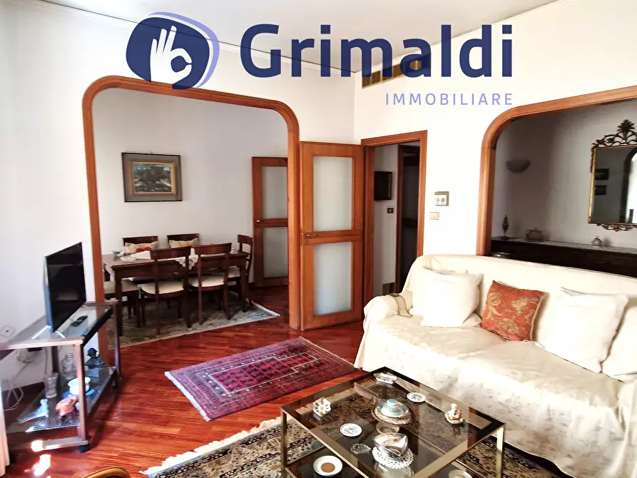 Immagine 5 di Pentalocale in vendita  in Via Giuseppe Orsi 6 a Napoli