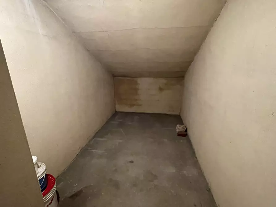 Immagine 22 di Quadrilocale in vendita  in Via Ipporidie 27 a Robbio