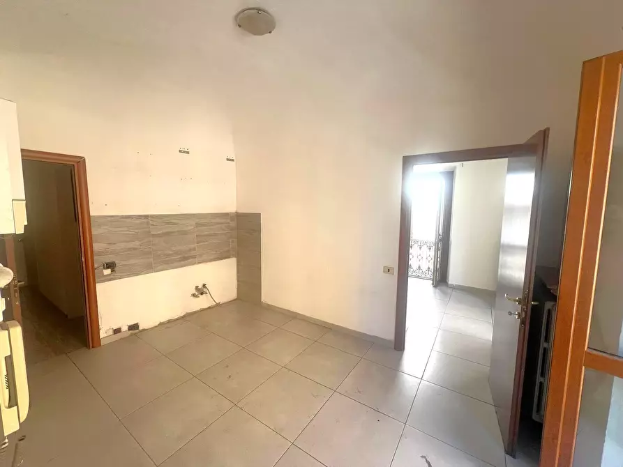 Immagine 2 di Bilocale in vendita  in Via Vincenzo Gioberti 36 a Vercelli