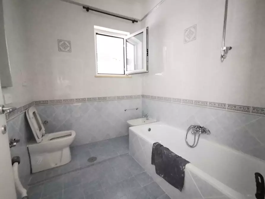 Immagine 21 di Villa in affitto  in Via Madonna del Pantano 40 a Giugliano In Campania