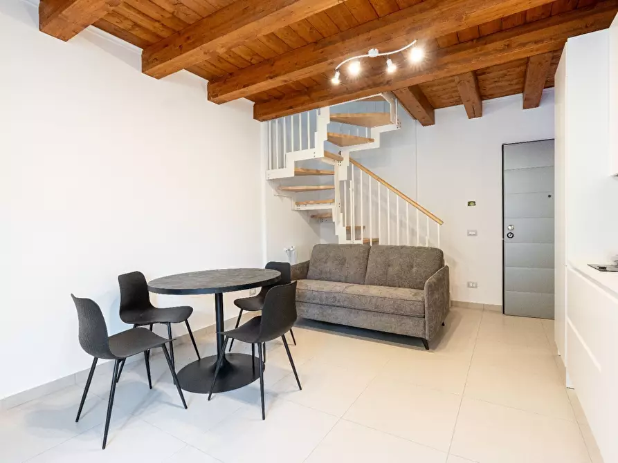 Immagine 5 di Appartamento in affitto  in Via Re Martino 83 a Aci Castello