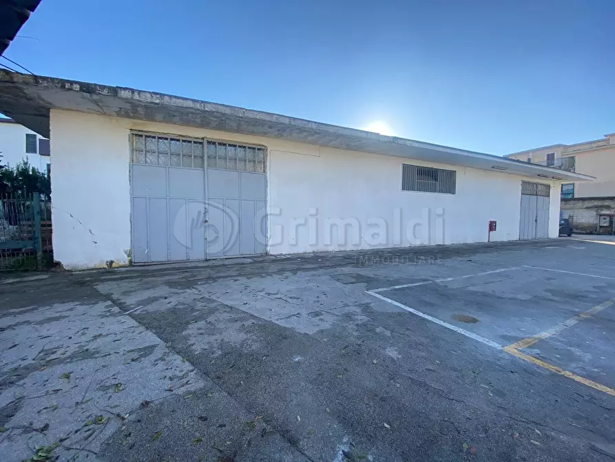 Immagine 3 di Capannone industriale in affitto  a Mugnano Di Napoli