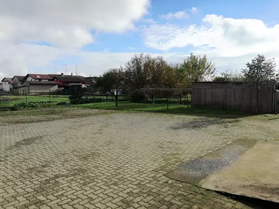 Immagine 3 di Capannone industriale in vendita  a Pezzana