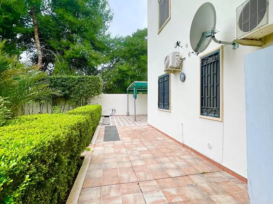 Immagine 39 di Quadrilocale in vendita  in Via Federico Zeri 3 a Lecce